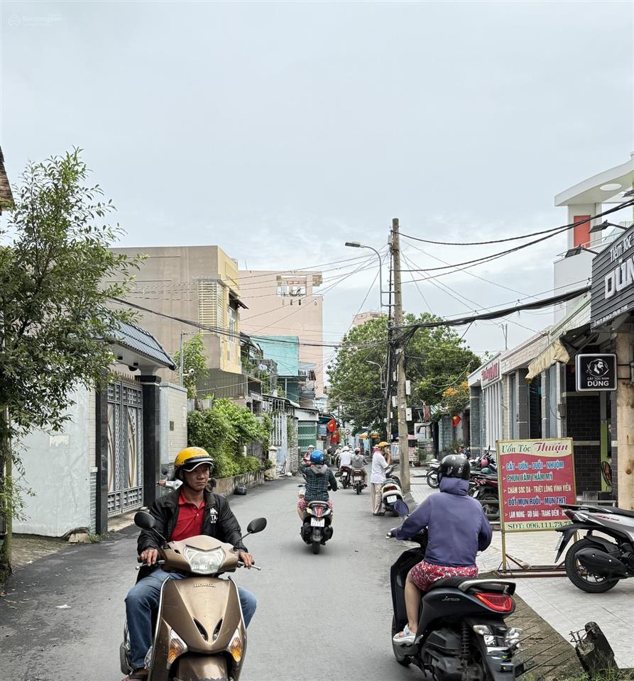 Bao đầu tư nhà hẻm thông kinh doanh tốt  ngay chợ thủ đức