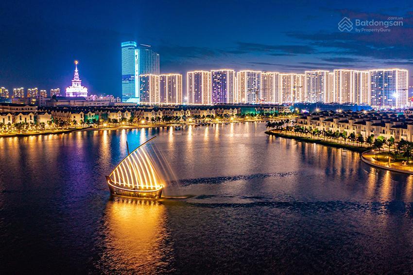 Bán biệt thự sao biển. dt 141m2, 4t, full đồ, có thang máy, gần hồ 24,5ha. giá 28 tỷ