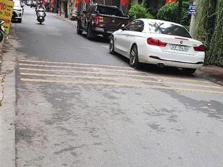 Hạ chào 2 tỷ, cần bán gấp nhà phân lô ngõ 12 đào tấn. đường ô tô tránh, phố thông kinh doanh.