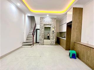 Bán nhà trường chinh, 35m, 7 tầng thang máy, 20m ra phố, 9.7 tỷ, dòng tiền tốt