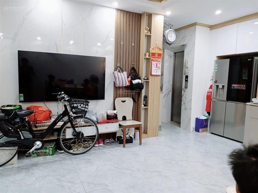 Bán nhà chùa bộc trung tâm đống đa 6 tầng thang máy ở ngay