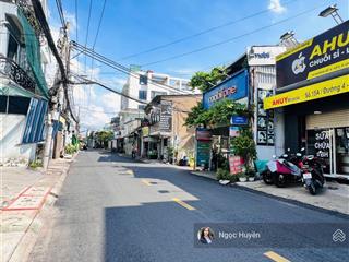 Bán nhà 2 tầng mặt tiền  khu kinh doanh đông đúc  giá 4 tỷ