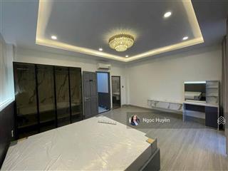 Nhà đẹp 3 tầng p. linh đông  gần phạm văn đồng giá cực mềm  giá 6,9 tỷ