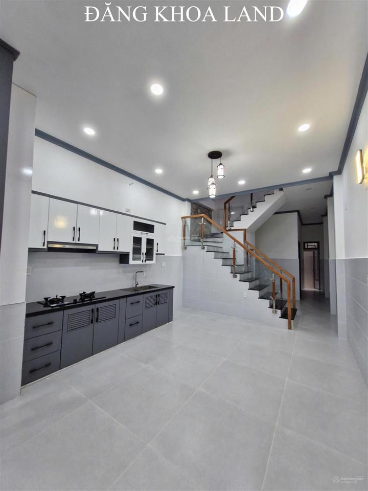 Siêu phẩm  nhà 2 tầng  dt 100m2  7 tỷ  hxh  sân đậu ô tô  gần hoàng diệu 2