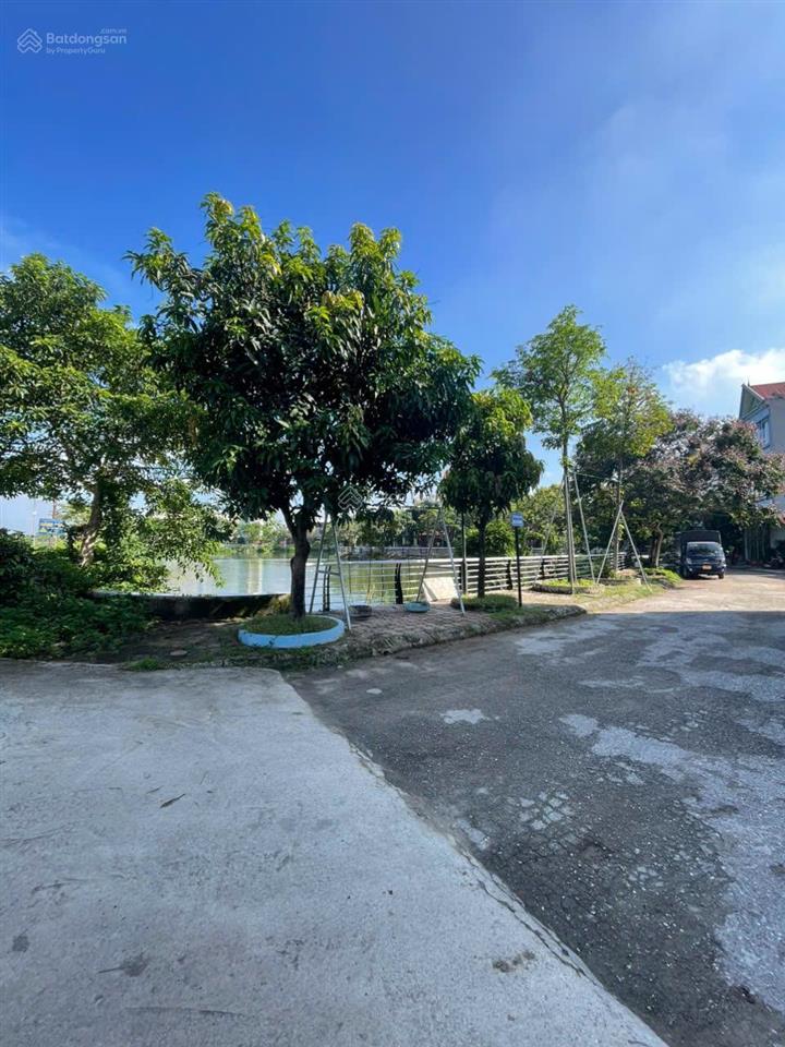 Chính chủ bán đất tttm vân đình sẵn sổ hồng, mặt tiền rộng lô góc 3 thoáng, view hồ h.iếm
