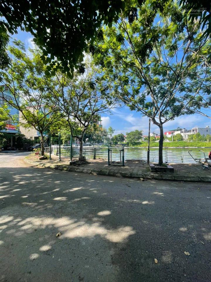 Chính chủ bán đất tttm vân đình sẵn sổ hồng, mặt tiền rộng lô góc 3 thoáng, view hồ h.iếm