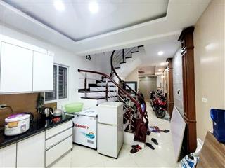 Chính chủ gửi bán nhà 5 tầng nguyễn thị định, dt 50m mt 4m, vf3 vào nhà, giá 15 tỷ
