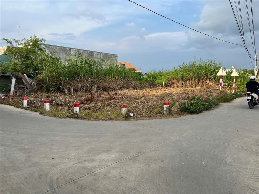 Bán gấp lô góc 2 mặt tiền đường lê văn tâm, chỉ 1 tỷ 200 triệu