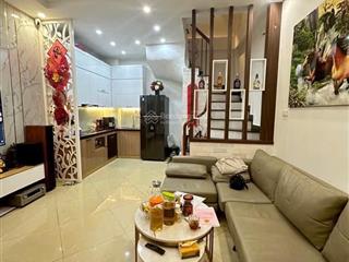 Bán nhà ngõ 296 minh khai, nhỉnh 5,5 tỷ, ba gác quay đầu, ngõ thông, kinh doanh, lô góc cực hiếm.