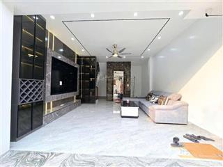 Hơn 9,5 tỷ bán nhà phố đại la  trần đại nghĩa, thang máy, ngõ ba gác, trước nhà sh quay đầu