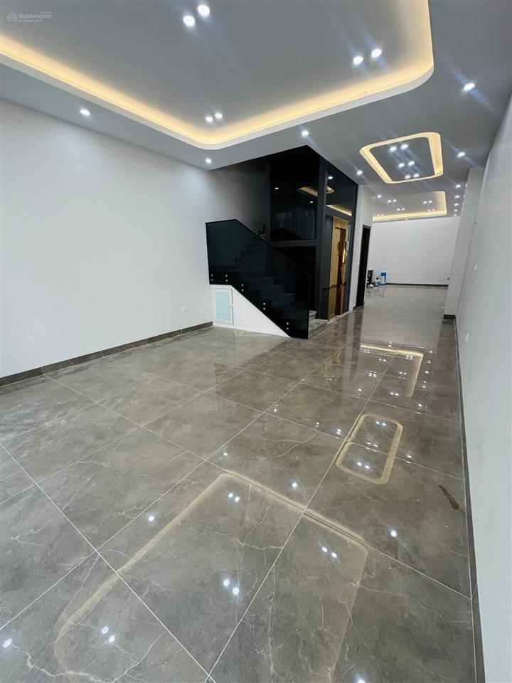 Bán căn shophouse 7 tầng thang máy kđt galaxy vạn phúc.