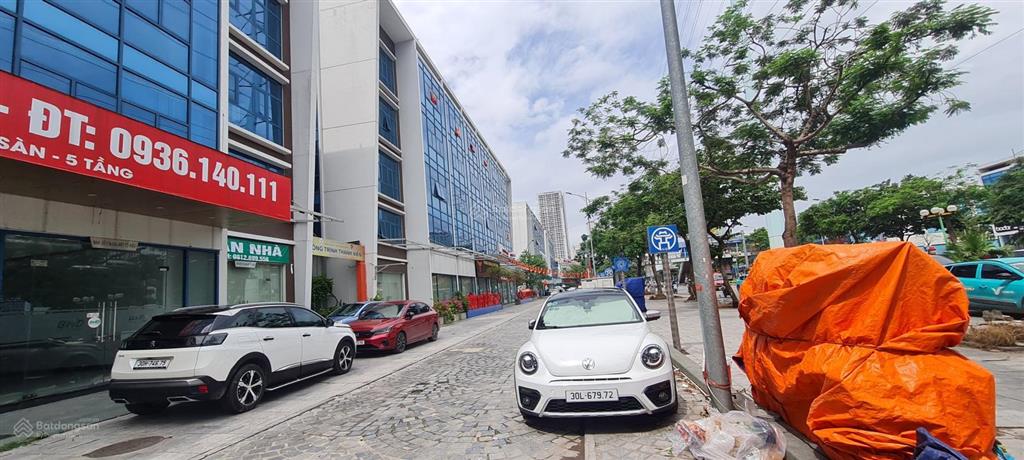 Bán căn shophouse 7 tầng thang máy kđt galaxy vạn phúc.