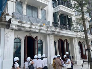 Chỉ với 3 tỷ shophouse 55m2  đường hoàng quốc việt  lô góc trước nhà ô tô tránh