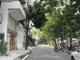 Bán nhà đất, sổ đỏ chính chủ, mặt đường trịnh công sơn, tây hồ, hà nội, đối diện sen hồ tây