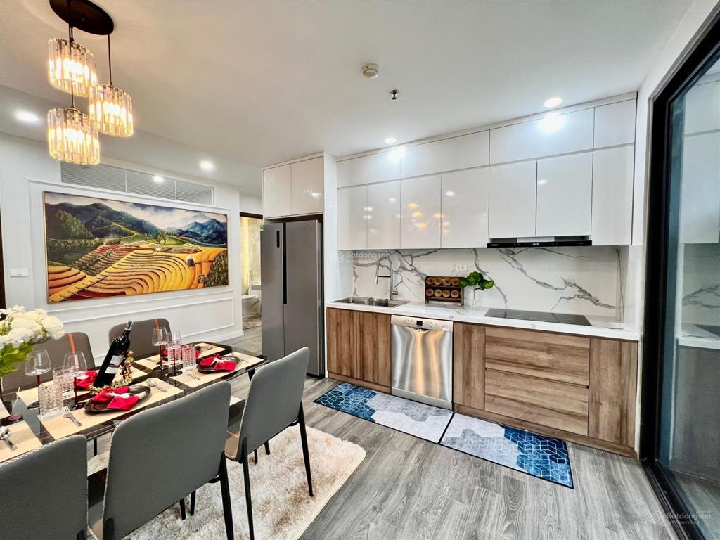Chung cư ban cơ yếu chính phủ 43 lê văn lương, 100m2 thiết kế 3ngủ, tầng trung, nội thất, giá 9tỷ