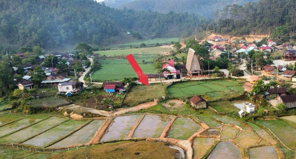 Siêu phẩm mặt tiền măng đen  view ruộng tuyệt đẹp!