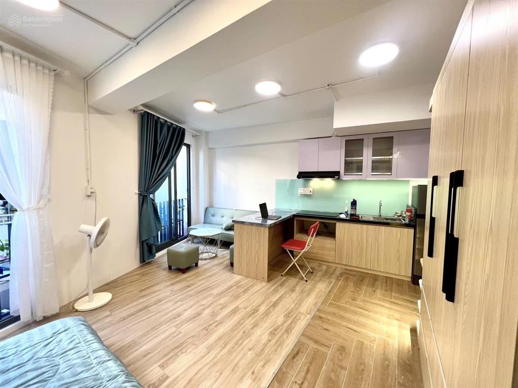 Cho thuê căn hộ stu  1pn, 45m2 full nội thất, có ban công khu vực q1  bt. an toàn pccc, nt mới