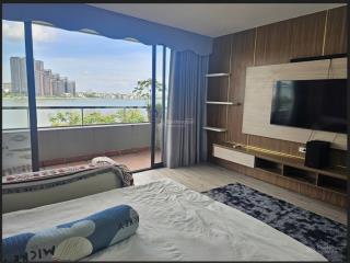 Căn hộ 1pn full đồ  view hồ tây  tầng 6  70m2  10 triệu