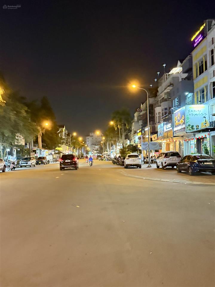 *xe hơi thông* [283m2] ng.v.quỳnguyễn thị thập  60tr/m2