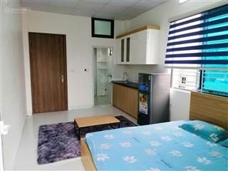 Cho thuê phòng ccmn 92 nguyễn khánh toàn, full đồ, gần phố, thoáng sáng, sạch sẽ, để xe rộng,ở ngay