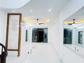 Cho thuê cả nhà 5 tầng mặt ngõ to, kinh doanh, làm spa, gội đầu, khu đông dân, 59 phạm văn đồng