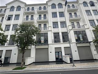 Nhà phố 126m2 giá 23 tỷ 700 triệu đã có sổ hồng tại vinhomes grand park