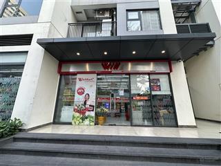 Sẵn dòng tiền thuê 100 triệu  shop 133m2  đã có sổ hồng tại vinhomes grand park