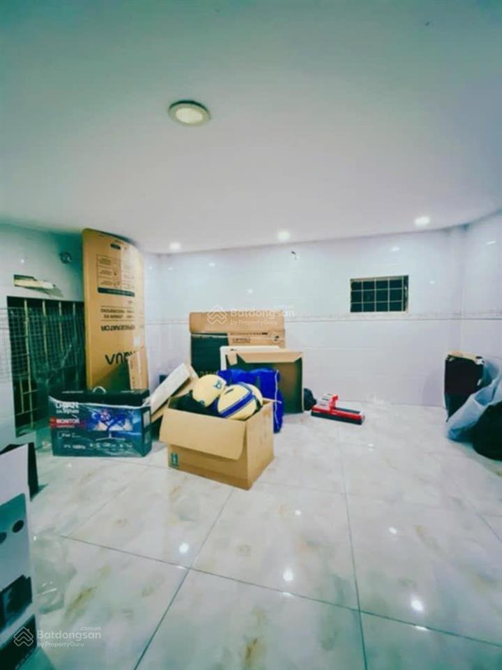 Mặt tiền đường số 4 kinh doanh sầm uất 58m 3pn sân để xe hơi  nhỉnh 6tỷ tl., phường 11  gò vấp.