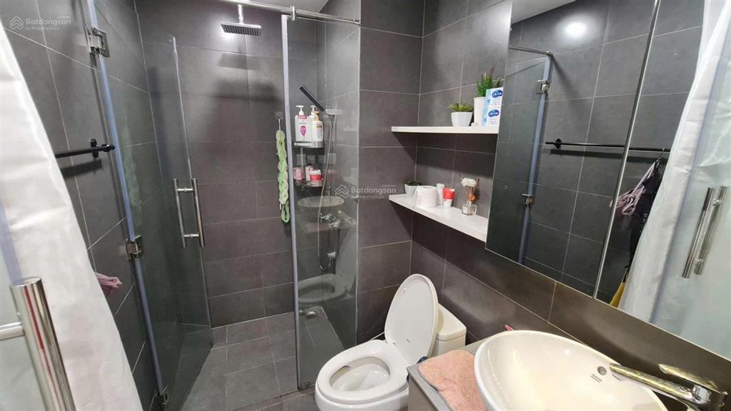 5.7 tỷ  chính chủ bán căn hộ 2pn 2wc  the botanica phổ quang  nhà đầy đủ nội thất y hình