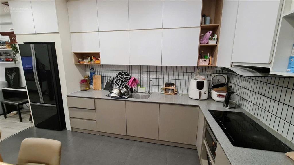 5.7 tỷ  chính chủ bán căn hộ 2pn 2wc  the botanica phổ quang  nhà đầy đủ nội thất y hình