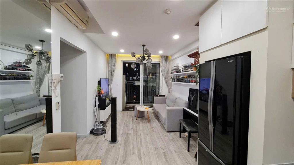 5.7 tỷ  chính chủ bán căn hộ 2pn 2wc  the botanica phổ quang  nhà đầy đủ nội thất y hình