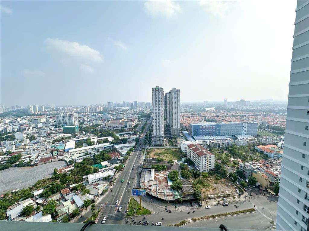 Cho thuê 3pn giá 15  20tr sunrise city view  bao phí quản lý  0938 806 ***  huyền trang
