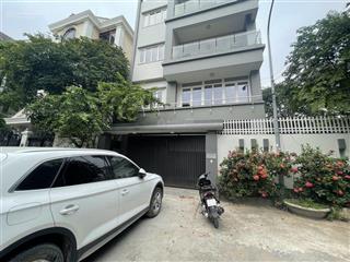 Cho thuê nhà riêng tại ngõ 279 đội cấn đường ô tải đỗ cửa 130m x 5 tầng rộng rãi làm vp hoặc ở 30tr