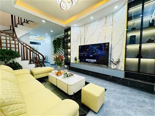 Cho thuê nhà hào nam thông sàn full nội thất hào nam 50m x 5t khách chỉ việc xách vali vào ở 17tr