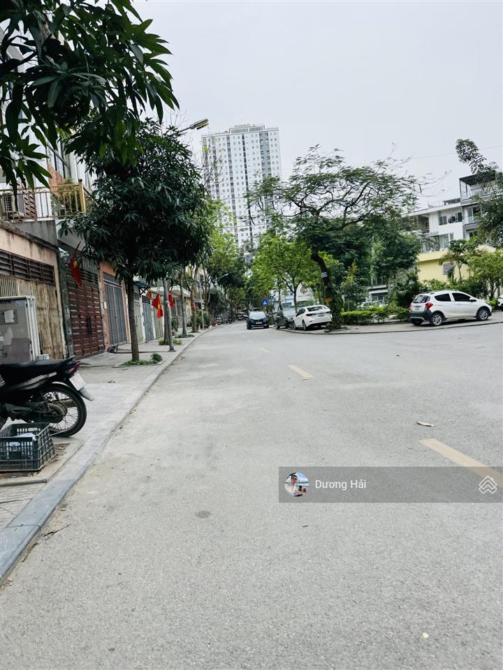 Bán đất trần thái tông dt 100m2*6m xây văn phòng hai mặt thoáng sát cv cầu giấy