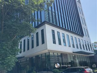 Bán nhà building hoàng quốc việt  400m*12m thông sàn thang máy tích sản dòng tiền khủng