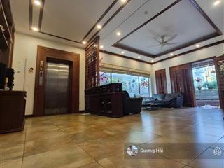 Bán nhà riêng tại phố nghĩa đô  cầu giấy 70m2 mt 15m  lô góc hàng xóm starlake  ô tô vỉa hè