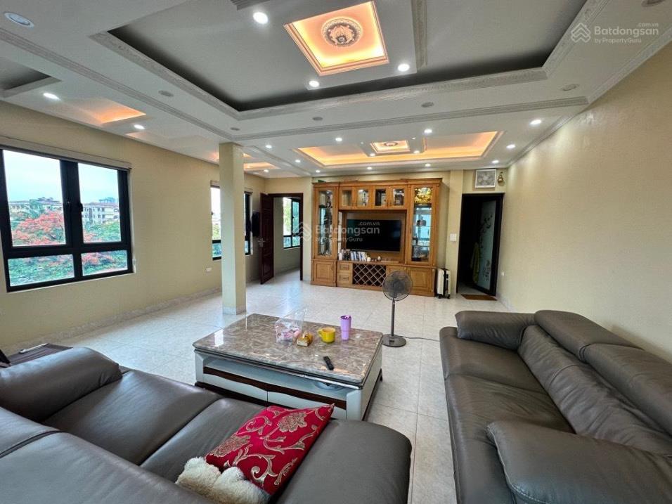 Bán nhà phố Phạm Văn Đồng - KĐT TP Giao Lưu - 110m - MT 7m - Lô Góc Ô Tô KDVP Ở đẹp