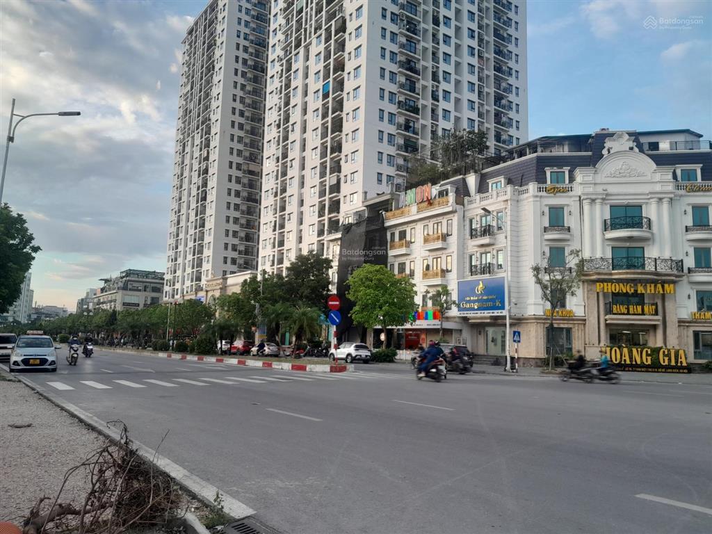 Bán nhà hồng tiến, long biên, 87m2*5t, 28,5 tỷ. gara, thang máy, ở sướng.