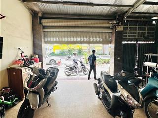 Mặt phố phạm văn đồng  cầu giấy  vỉa hè đá bóng  kinh doanh 70m x 4 tầng  mt 5m  27 tỷ .