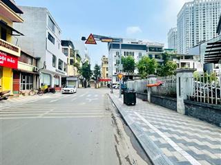 Bán đất phố phú xá  phú thượng  tây hồ 135m2 đất  mt 6.8m  giá 29.5 tỷ  ô tô vào nhà  lô góc