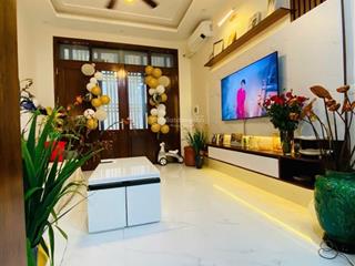 Bán nhà võng thị  tây hồ  view hồ tây  nhà đẹp ở ngay  34m x 6 tầng  mt 4m  chỉ hơn 8 tỷ