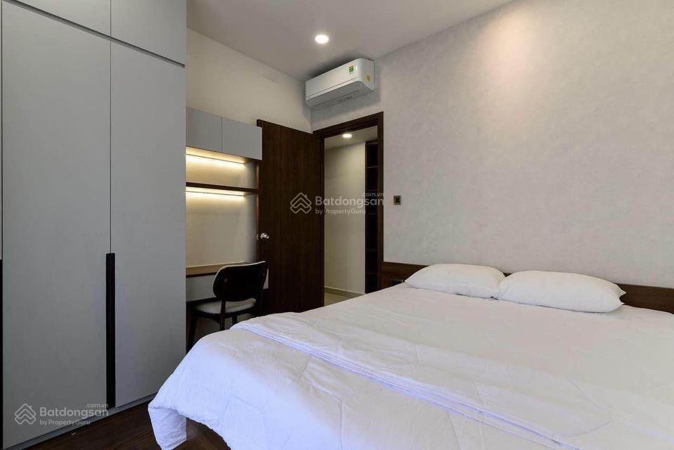 Chính chủ bán căn hộ 75m2 newton lầu cao thoáng mát, 2pn 2wc nội thất full giá 5,4 tỷ 0902 202 ***