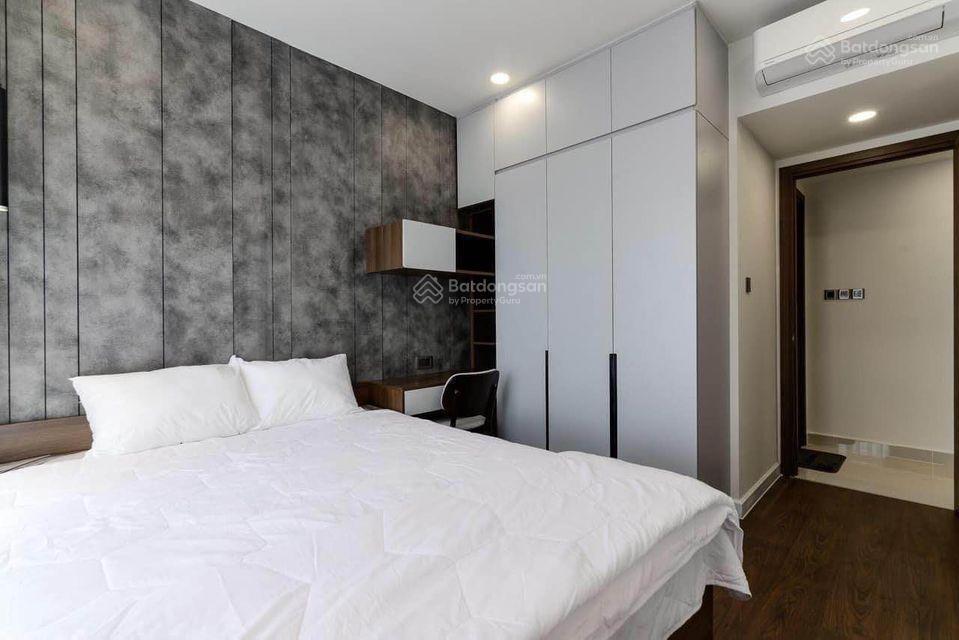 Chính chủ bán căn hộ 75m2 newton lầu cao thoáng mát, 2pn 2wc nội thất full giá 5,4 tỷ 0902 202 ***