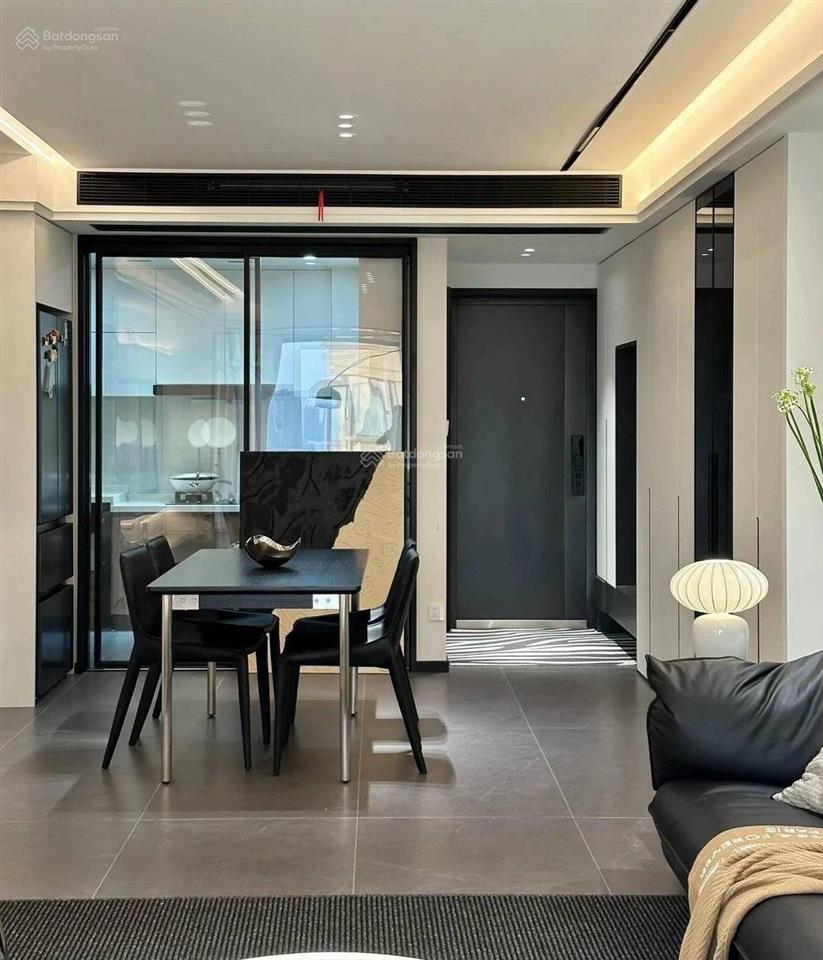 Chính chủ cần bán gấp căn hộ 78m2 cộng hoà garden 2pn 2wc full nội thất giá 3 tỷ 0902 202 ***