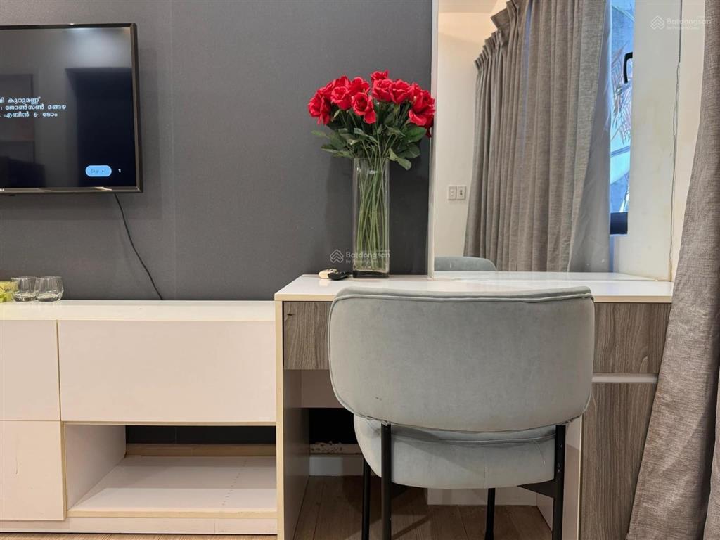 Căn hộ luxury mới, 35m2, full nội thất, bacon thoáng ngay hương lộ 2