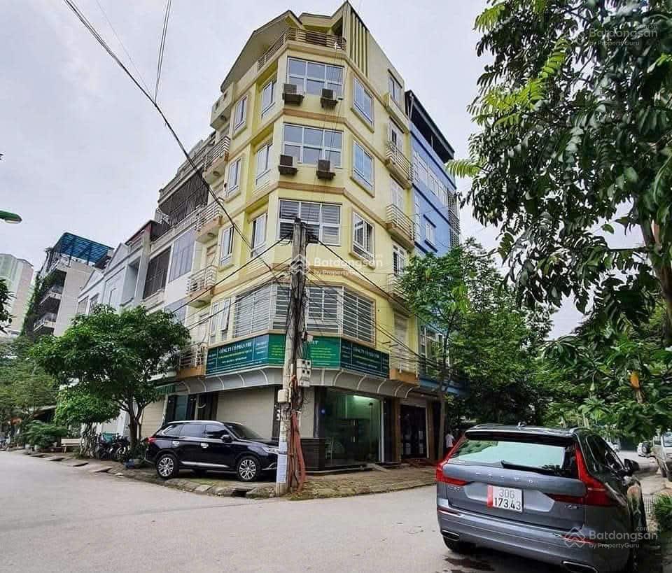 Cho thuê văn phòng 60m2 – tầng 2 full nội thất