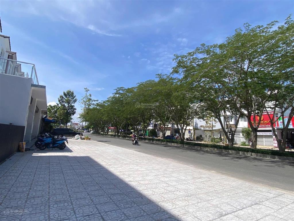Cho thuê cặp nhà góc hai mặt tiền đường 3/2 và nam kỳ khởi nghĩa, rạch giá, kg