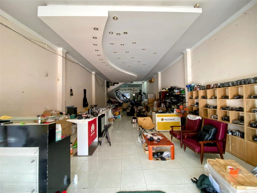 Cho thuê nhà mặt tiền vị trí đẹp đường nguyễn trung trực, phường vĩnh lạc cũ, rạch giá, kiên giang