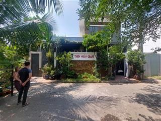 Chủ gửi giảm 800 triệu bán biệt thự ngay phú hữu 203m2 chỉ 8,2 tỷ